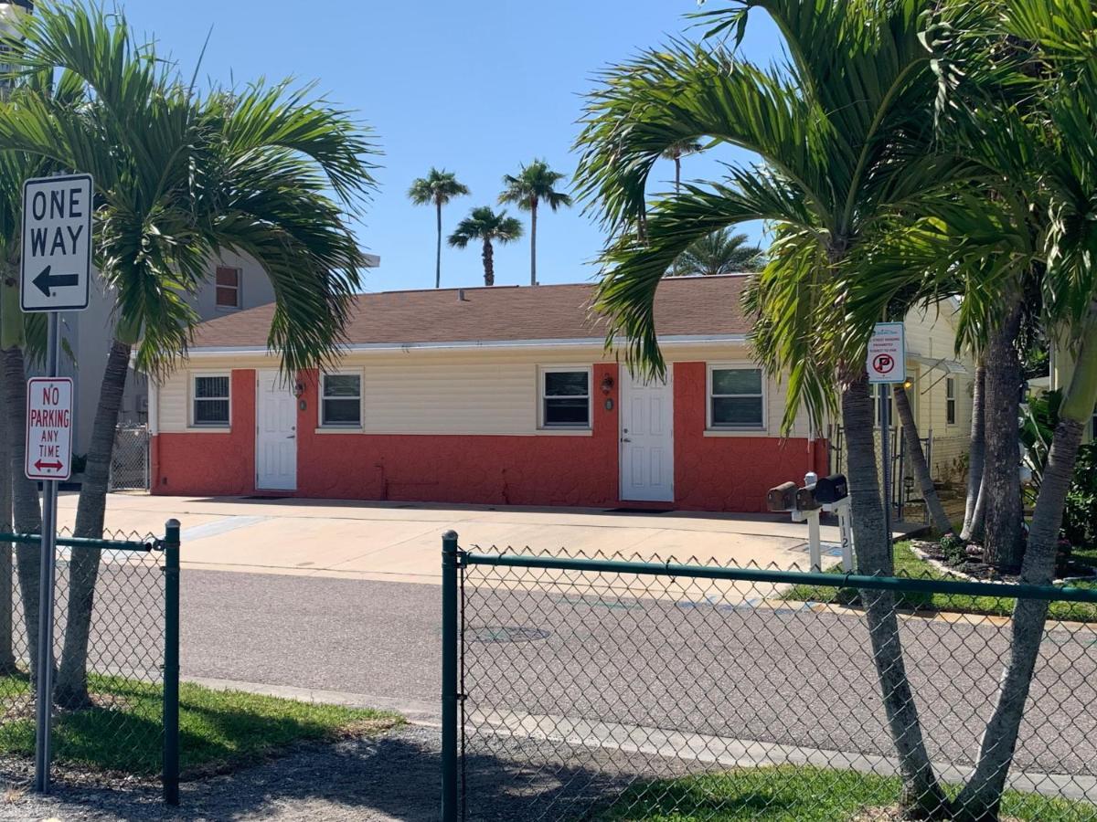 Michaels -Beachside Bungalows St. Pete Beach Exteriör bild